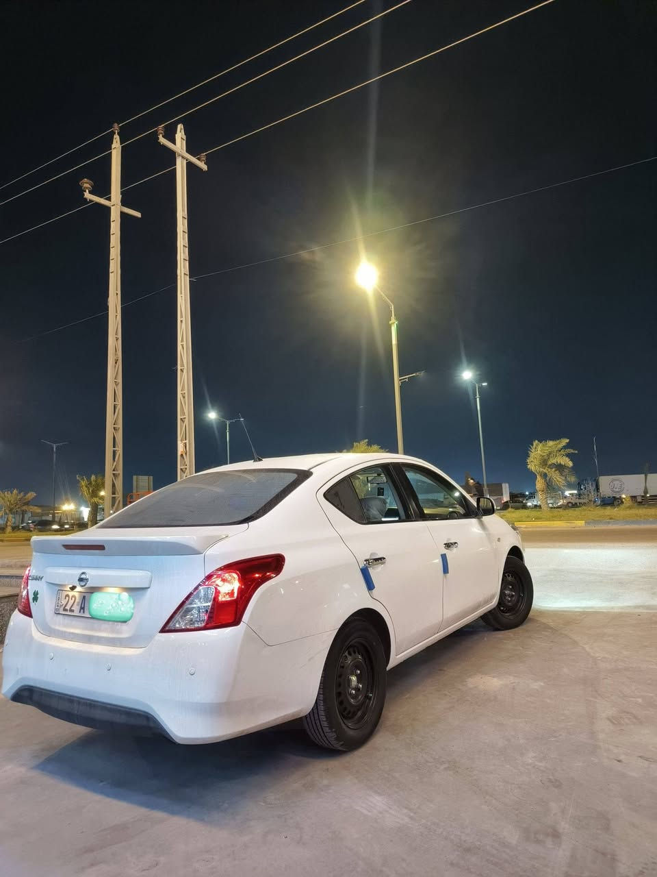 سلام عليكم نيسان سني مديل 23 سنويه الى 30 مكينه كير حداديه تخم تاير منضومه زنون مدشمه جلد كاعيه سياره بيه طخه بين باب صدر وباب العبري وبيه هم شخط بل جملغ خلفي وباقي كفاله ماشيه 40 الف سعر 118 وبيه مجال بصيط  رقمي *********** دور ضباط
