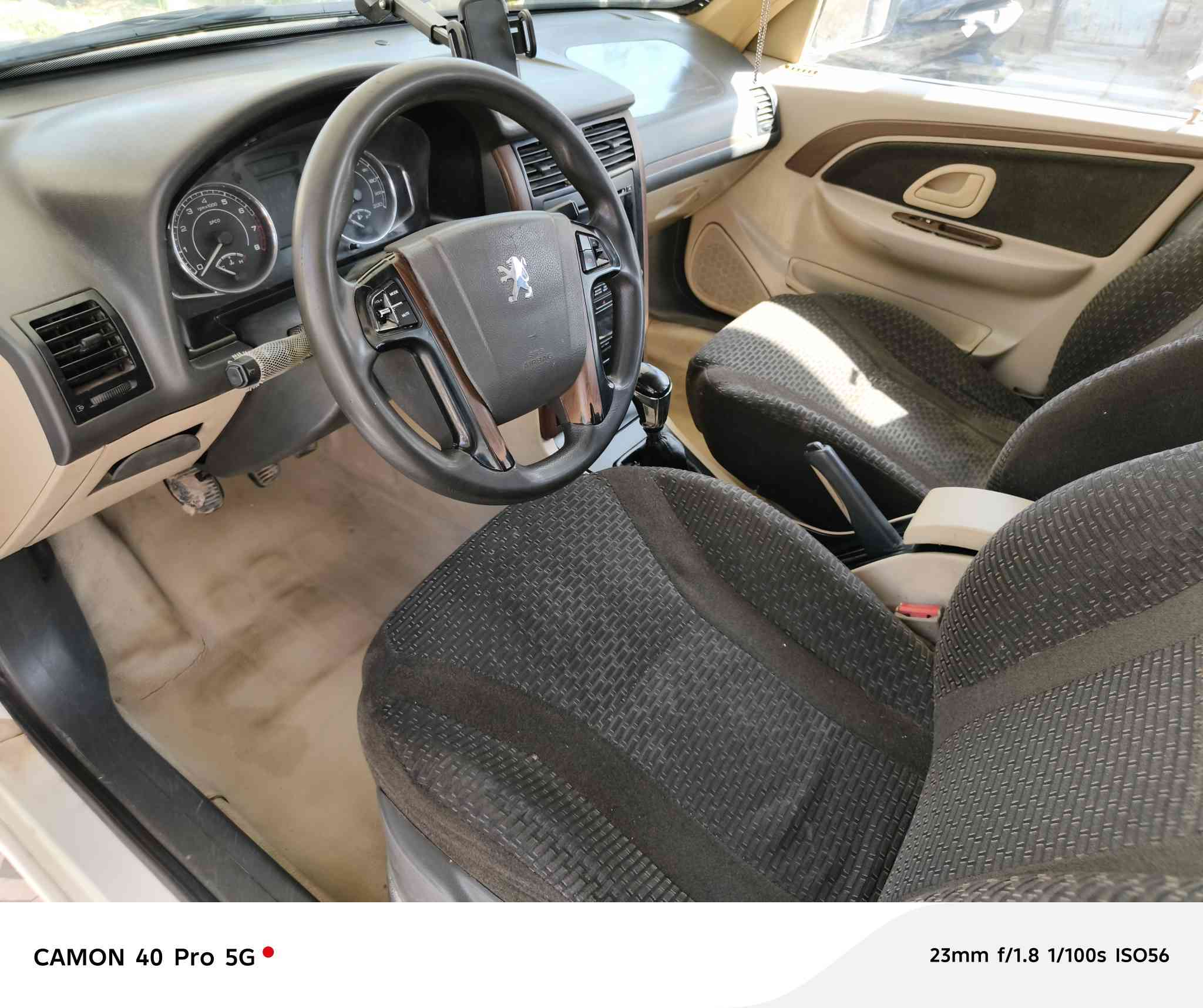 سلام عليكم بيجو بارص موديل ٢٠١٨ مكان ديوانيه مداور ثاني يوم السعر ٥٩ وبيه مجال الاستفسار اكثر وتفاصيل *********** ***********
