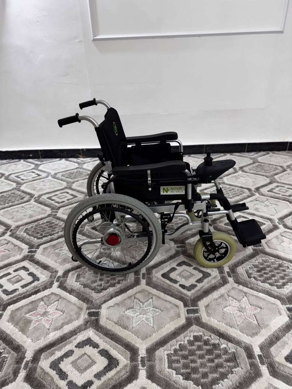 سلام عليكم كرسي كهربائي لبيع بعده جديد بطاريه جديده قبل يومين شتريته مامستعمل ابد مكاني ميسان السعر400الف


**إذا كنت صاحب هذا الإعلان وتريد حذفه لأي سبب، رجاءا أرسل رسالة إلى الدعم الفني**