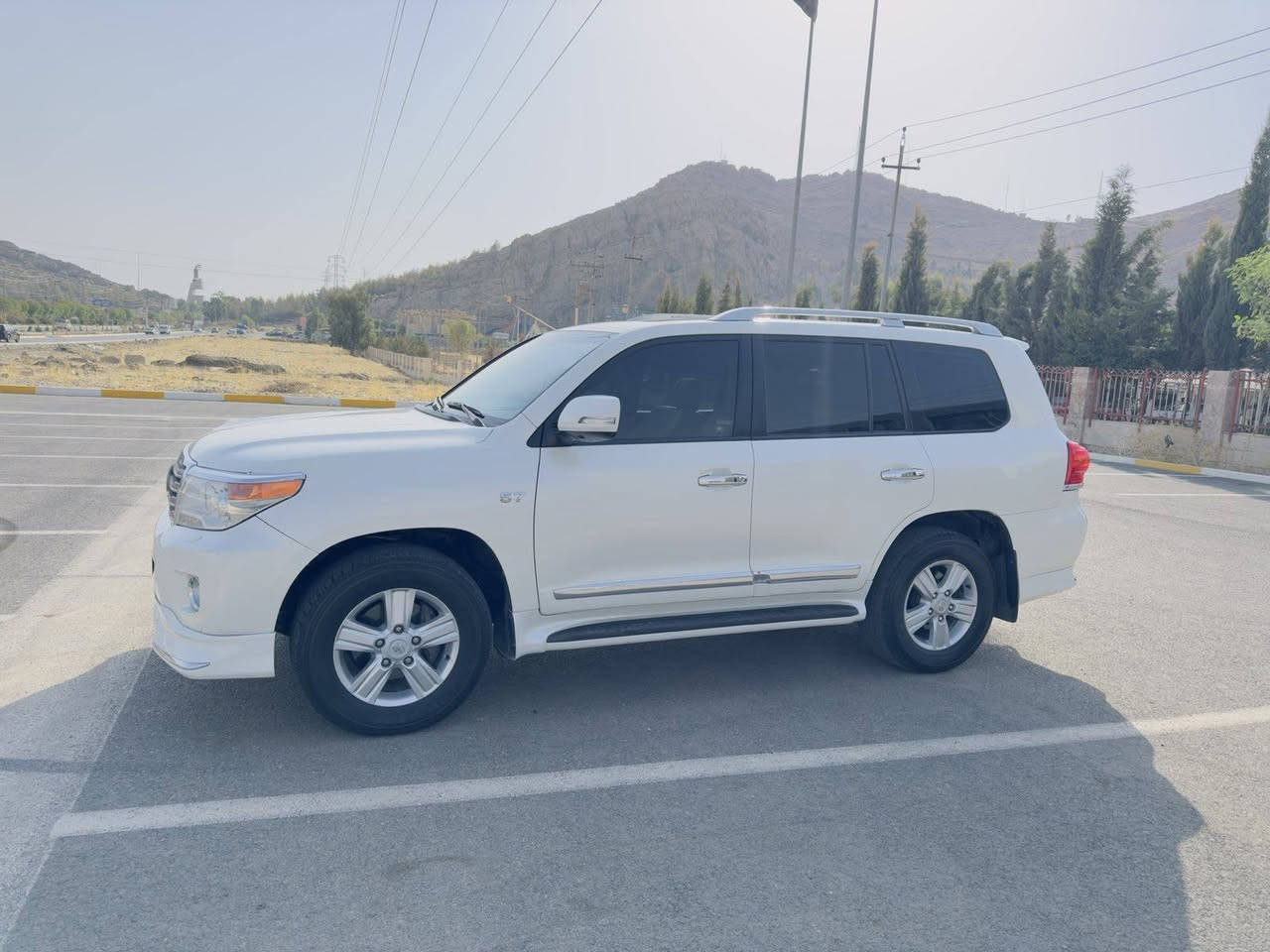 تۆیۆتا لاندکروز 2013 VXR.V8 مەکینە 5.7
 مواسەفات لێگزز
کوشن خەزن و بەسمەیە و شەغال 
حەساس پێش و پشت سلاجە 
زۆر مواسەفاتی تر 
دەعامی بۆ دەعامی بەشەرت 
بێ بۆیاخ بێ سارد و شوخت 
نموونە لە جوانی و پاکی 
لەسەر دەقی شەریکە ماوەتەوە 
سەنەوی نوێیە تانزیک 2029 
هیچ مەسرەفێکی تێدانیە 

سـعـر : لە کۆمێنت داوابکە ڕاستەوخۆ بۆت دێت 📥 

گێر و مەکیەنەی بەشەرت 
هیچ کێشەیەکی تێدا نییە 

ژمارەی خاوەنەکەی 
***********
***********
