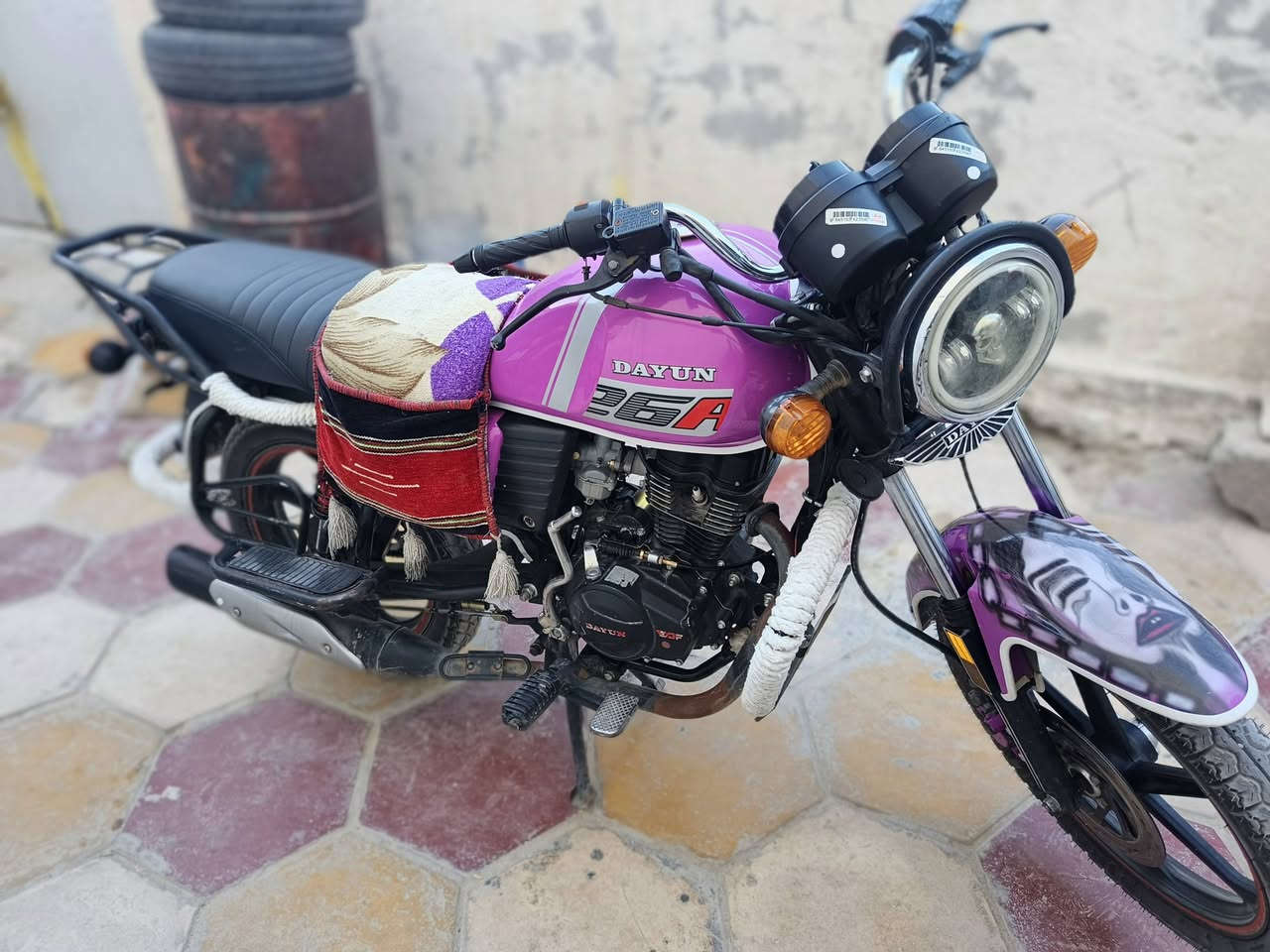 دايوان 23 نضيفه ومرتبه دراجه حلوه وما متعوبه تجي تفحص على راحتك المكان كربلاء حي النضال / ***********/السعر/(1700)
