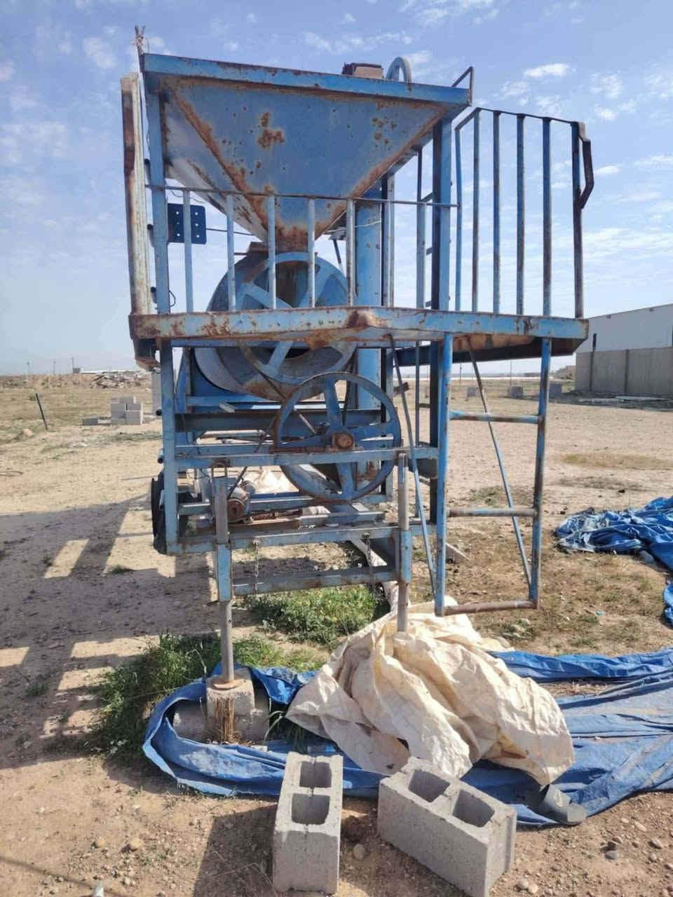 مكلف بالنشر معمل تصفية حنطة 
للبيع العنوان سامراء 
السعر تواصل مع صاحب العلاقة 
***********
