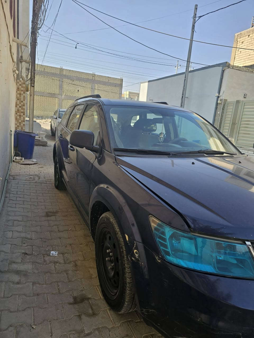 دودجرني موديل 2018 للبيع بيها بس ضرر بالبجم
 خفيف كامل جاملقين وبنيد خفيف فقط بدون ايرباك سياره نجف رقم مميز تحويل ثاني يوم السعر 110 وبيها مجال ماكينه 2400 جديده ما مفتوحه مقفوله جير ومكينه***********
