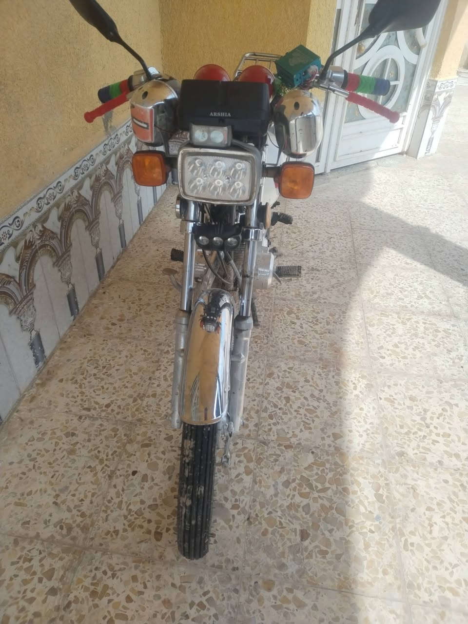 السلام عليكم دراجه للبيع موديل 20 اوراق سوري تعمير 26 700 وبيها مجال بسيطه شرار مكاند شراي اتصلوا بخير***********
