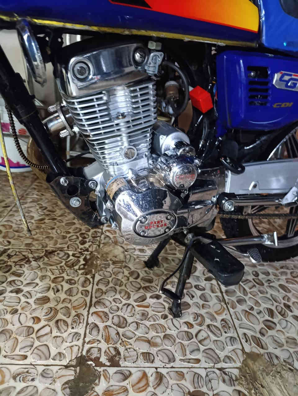 بارت 🏍200 مرش سلف كامل كهربا شغال
مكنتو كبس منفيس اصلي 
عنوان اربيل. سعرو 495 الف بي حق جيه فقط
*********** وتساب موجد ✅

❤🤍سعرو 495الف
