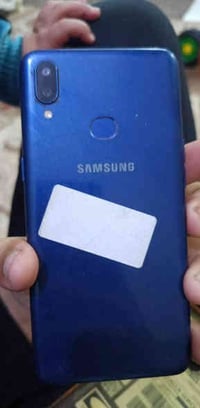 مبايل للبيع أي عشره نضيف للبيع جهاز حلو بدون شاحنه 07723602606 سعره 65