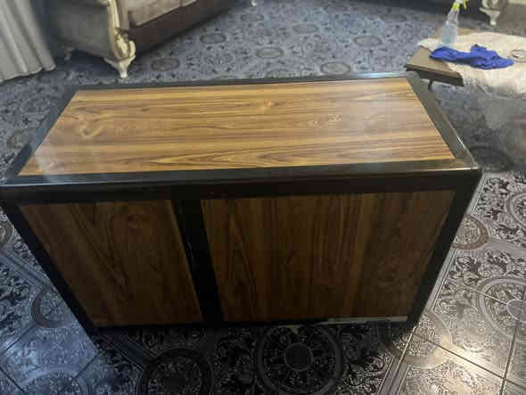 ميز مكتب المنيوم 

***********
