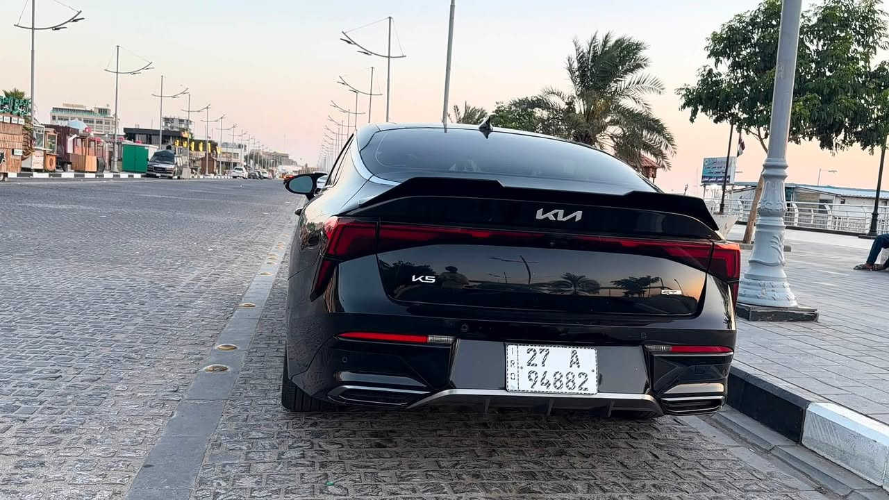 داخل احمر مميز2025K5 فول مواصفات
Gtلاين  
حساسات رادرات امامي وخلفي
وارد امريكي بيها قطعتين تبديل جاملغ وبنيد وبارد جاملغ خلف السايق بسيط جداً شواصي سليمه مابيها عيب شرعي ابد افحص وين ماتريد
رقم ناصريه شهداء وكاله بسمك وراعيها اعرفه بضمانتي اتعهد لك ب التحويل
سياره جديده ماشيه
11الف km
***********واتساب
