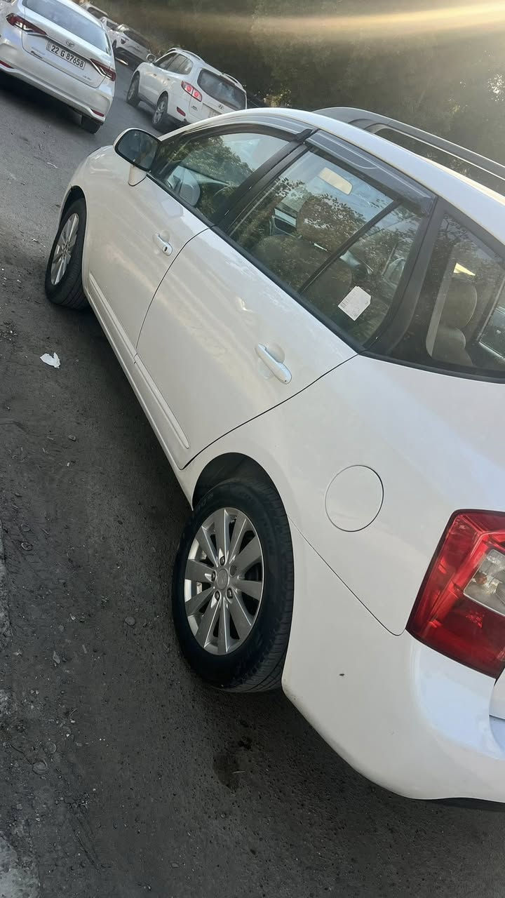 سلام علكيم كارنز موديل ٢٠٠٩خليجي فول موصفات
سياره بيه جاملغ لمامي صبغ 
سياره جديده كلش 
ماشي ١٧٥
كير محرك مكفول صدر كله مكفوله
السعره ١١٦وبيه مجال شي بسيط 
مكان سياره بغداد العامريه 
***********
