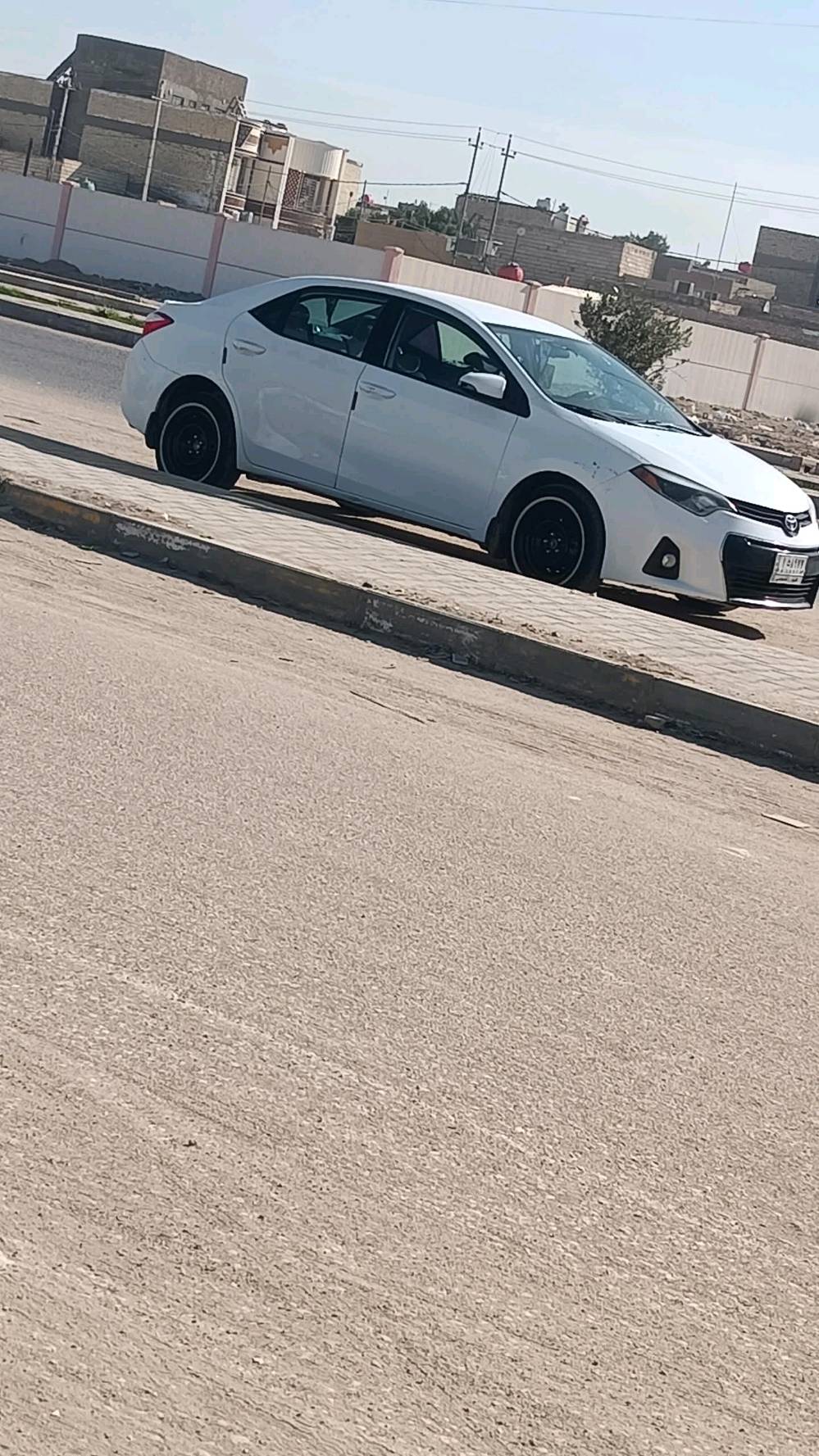 سلام عليكم كورلا موديل 15 للبيع وارد امريكي بيها قطعتين وتصليحات بسيطه رقم الهاتف *********** رقم سياره نجف سنويه 28 مداور مباشر مكاني النجف 