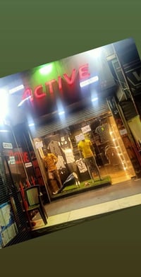 جسر السويس • شروال • تيشرتات