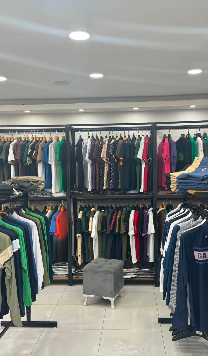 ديكور خانات ملابس عدد 4 للبيع بغدادشارع فلسطين ***********
