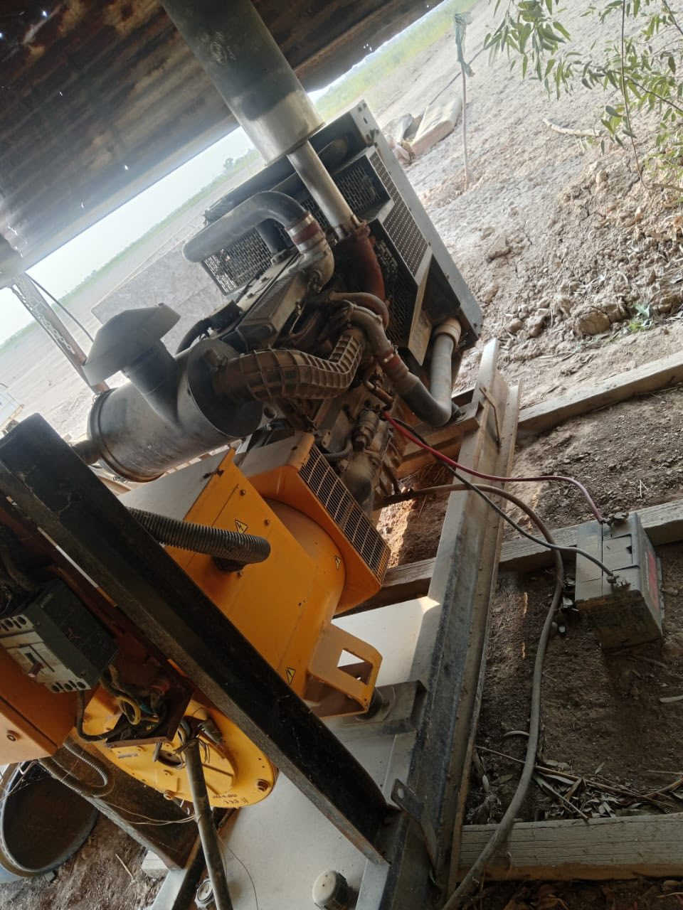 سلام عليكم مولد للبيع نوعيه بيركز نكليزي  150 كيفي  مكفول كفاله عامه سعر مناسب تفاصيل خاص ***********
