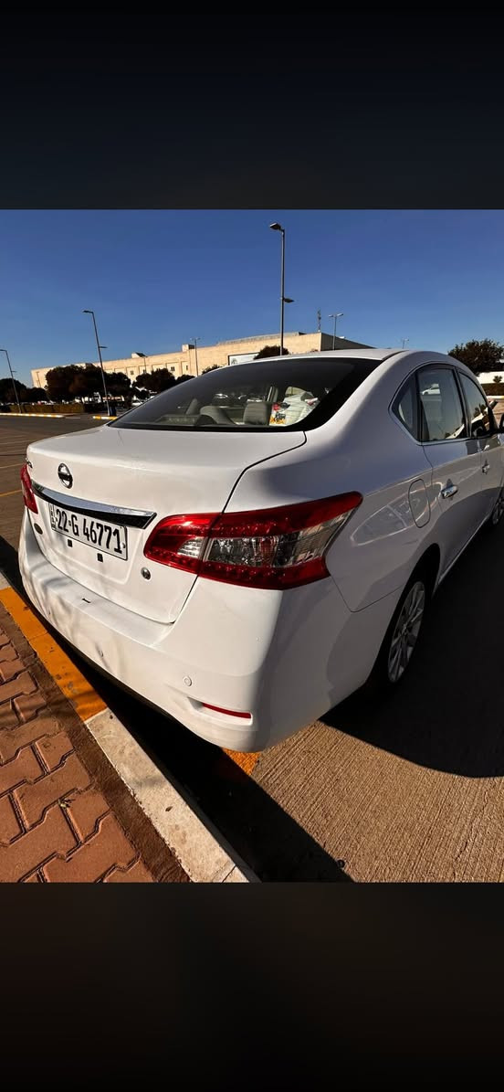 Nissan SINTRA 2018 خەلیجی
پشت و پێش کەپس  دوو پارچەی هەیە چاملغ و بۆنیتەکەی کەمەک قۆپی هەیە هەزە  و سەنەوی هەمووی نوێیە  تایە و ویلی نوێی لەسەرە سەحری 112$ مەجال ***********
