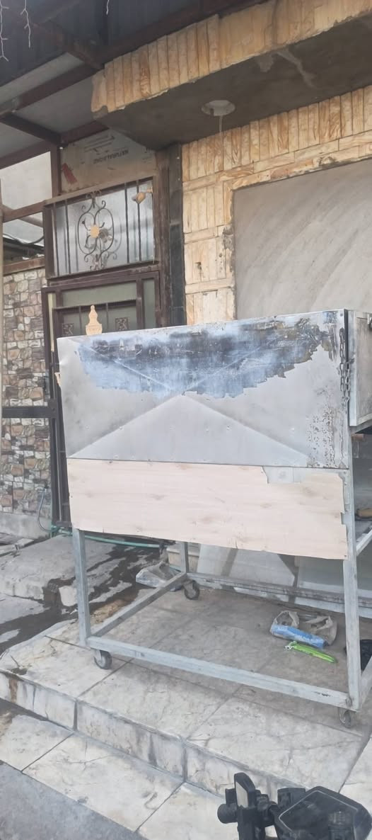 بيع فران نضيفه سعر ٢٥٠ وبيهن مجال مكان بغداد
*********** وتساب

