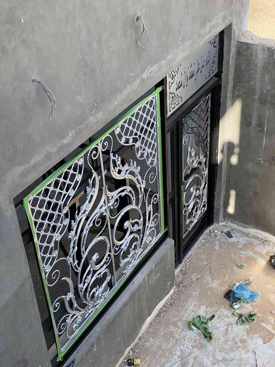 السلام عليكم اني صباغ اليخص العملنه صباغ وجهيات فوم تركي وتنضيف حدديه وسحبات داخلي وطلس عام نشتغل عله متر ومقطوعه  تتواصل ***********
واني بلخدمه ورزق عله الله انشالله
. ..
