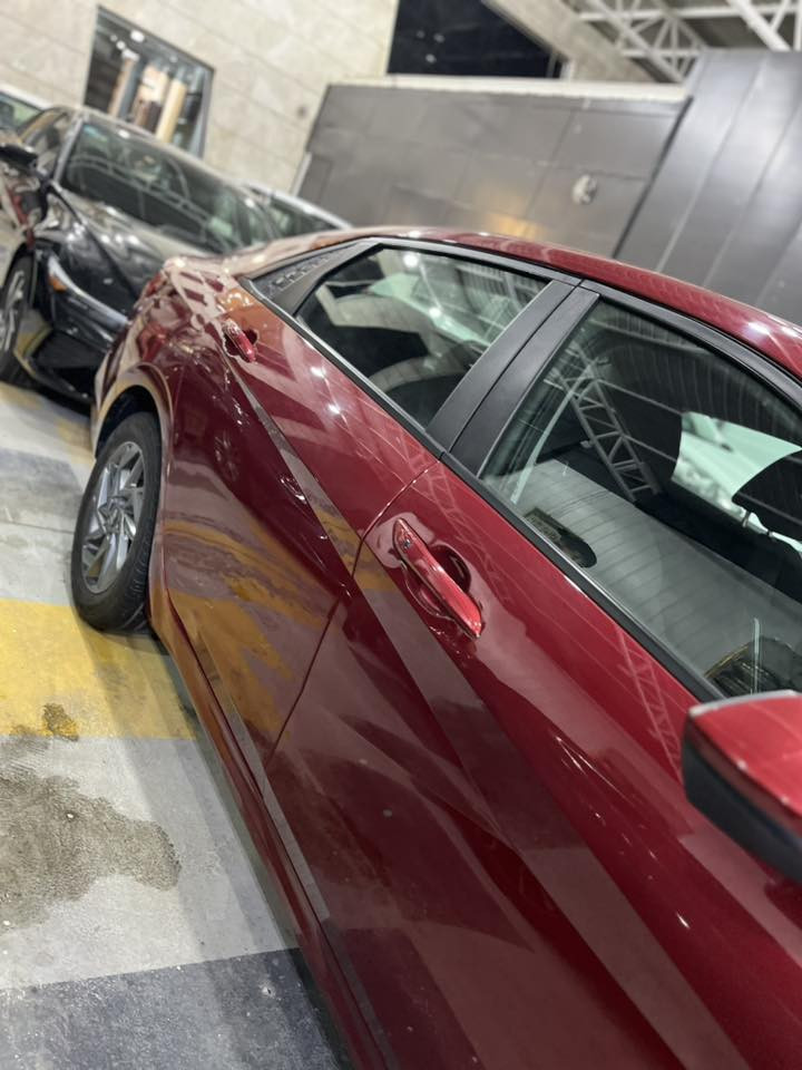 سلام عليكم
النترا ٢٠٢٥ 
امريكي بيها بابين تبديل ومصبوغات يعني قطعتين 
مواصفات نص
تحكمات ستيرن جهتين
شاشه متصل
كامره خلفيه
ليد الوان داخلي
رادار ٣٦٠
ماشيه ١٩ 
عداد دجتال
نظيفه وجاهزه وبدون اي نقص كير مكينه حداديه تبريد كفاله
السعر ١٦١ ورقه وبيها مجال بسيط
***********
