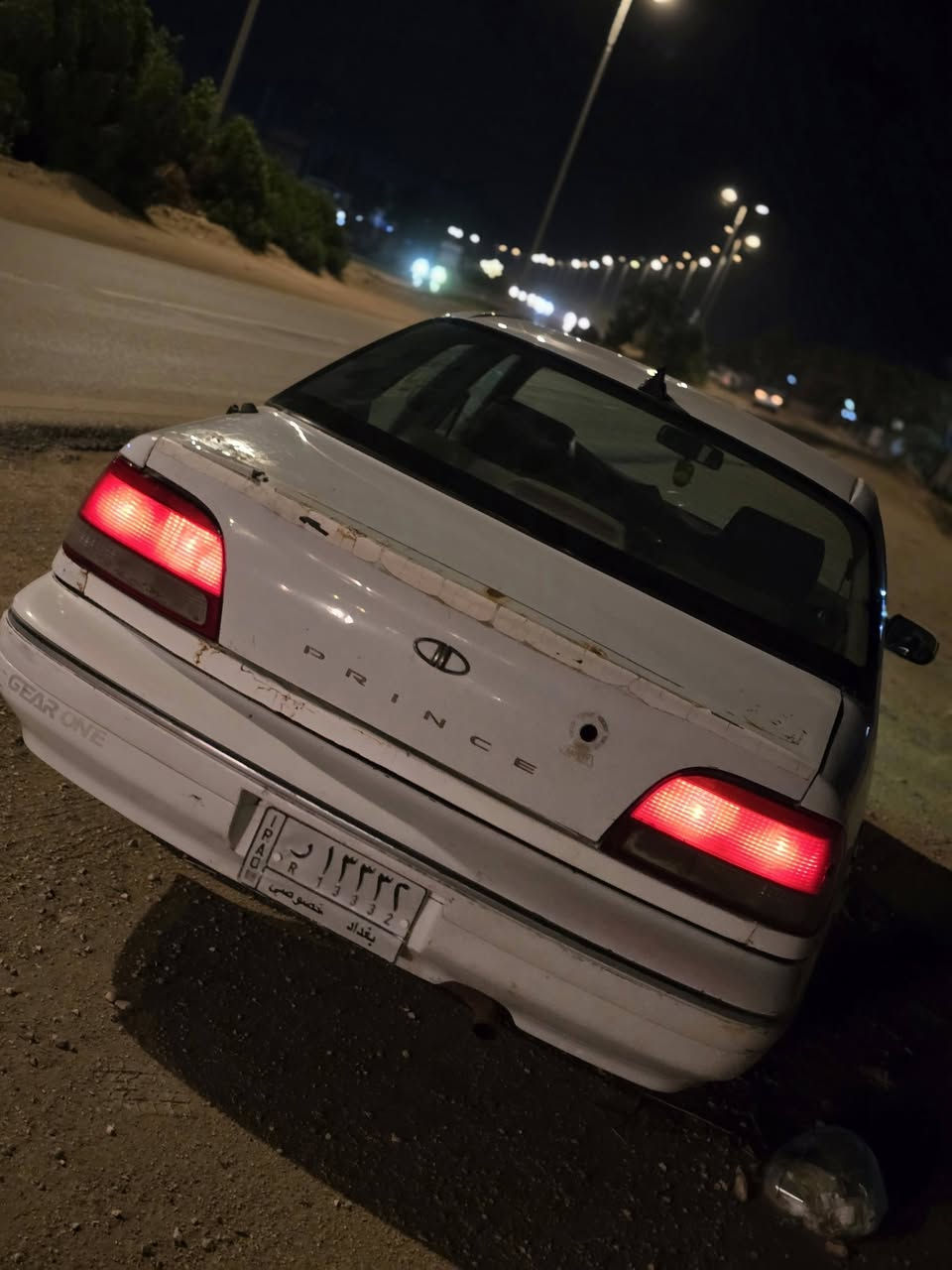 للبيع دايو برنس موديل 1996
السعر : 30 وبيه مجال قليل محرك وكير مكفولات غرفته مطعمه بصاج خشبي ونضيفه سنويه ساقطه سنه وحده حداديه نص ونص كهربائيات شغاله رقم بغداد مميز تبريد منظومه كامله نقص فقط كمبريسر تخم تايرات بالجيس سياره حلوه ونضيفه
المكان:
 حله - قضاء الهاشميه.  ***********
