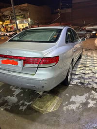 أزيرا ٢٠٠٦ • رقم نجف مميز • فول مواصفات