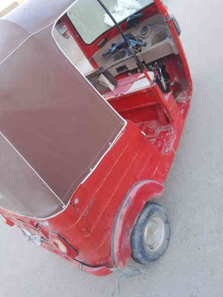 سلام عليكم تكتك للبيع موديل 18 شهر 12المحرك خير من اللة مكفولة كشر نضيف كدامك رقم وسنوية تحويل مباشر السعر ٤مليون و700وبيهة مجال حك الجية المكان الكمالية رقم ***********
