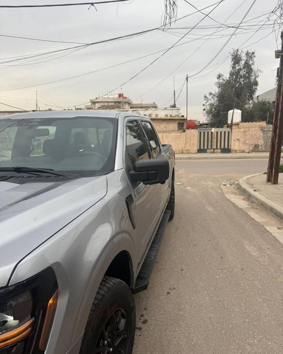 للبيع فورد F150 
موديل 2024
محرك 3500
6 سلندر هايبرد السيارة بيها تبديل بانيد نفس اللون فقط ايرباك دركة طاك ومصلح 
مكانها بغداد السيدية 
للاستفسار الاتصال على الرقم 
 *********** واتس اب فقط
او 
***********
