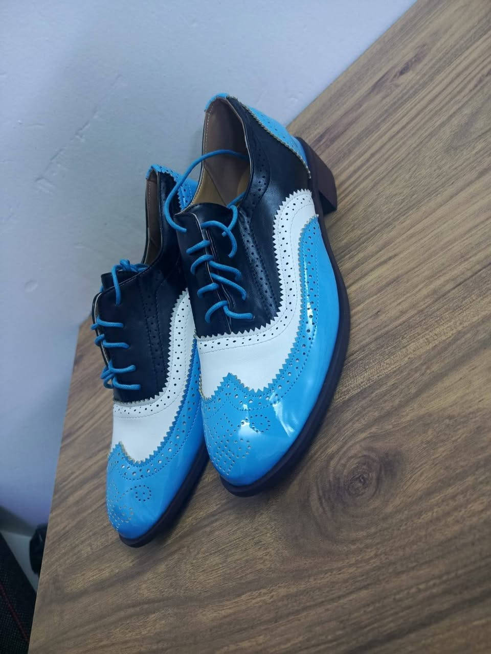 حذاء رجالي 
قطعتين 
القياس ٤٠

السعر ١٠ مع التوصيل


**إذا كنت صاحب هذا الإعلان وتريد حذفه لأي سبب، رجاءا أرسل رسالة إلى الدعم الفني**