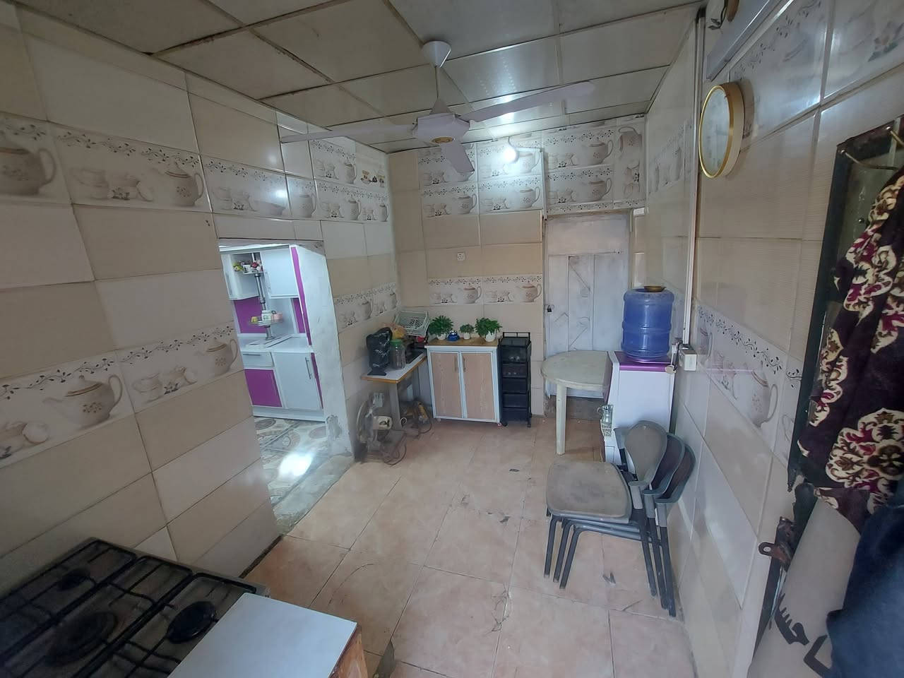 يرهم اقساط ويرهم نقد
دار للبيع زراعي سند 25 مسجل بلدية 
مشمول بالتطويب وبي وصل
المساحة 250 واجهة 15 نزال 17
يحتوي على غرف عدد 2
صالة و استقبال مطبخ حار + بارد
العنوان الديوانية طريق السنيه عمود 637
يبعد عن الشارع 200 متر منطقة مخدومة
عوزها بس تبليط السعر 35 وبي مجال

الشراي يتصل 
***********
***********
