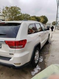 عندي جيب لاريدو موديل 12 كلين بدون ظرر سته سلندر أريد مراوس دورنكو 11 ...