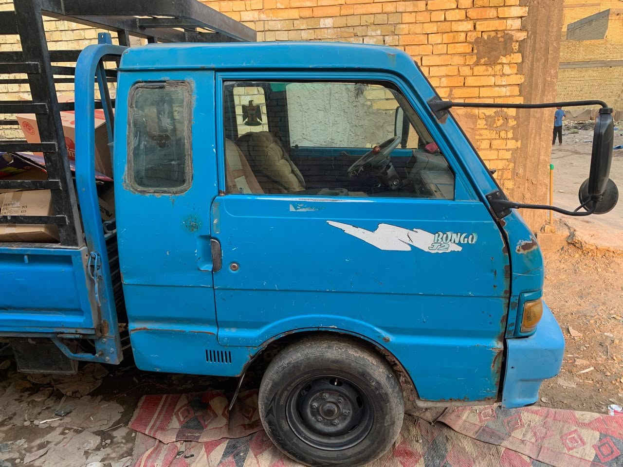 السلام عليكم كي حمل للبيع موديل 96 جير ومكينه مقفولات سياره خير من الله سياره بلاديه العنوان البلديات تقاطع الكهرباء رقم الهاتف*********** السعر ه 50
