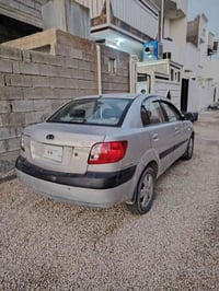 برايد 2009 • سلفر • گير اوتو