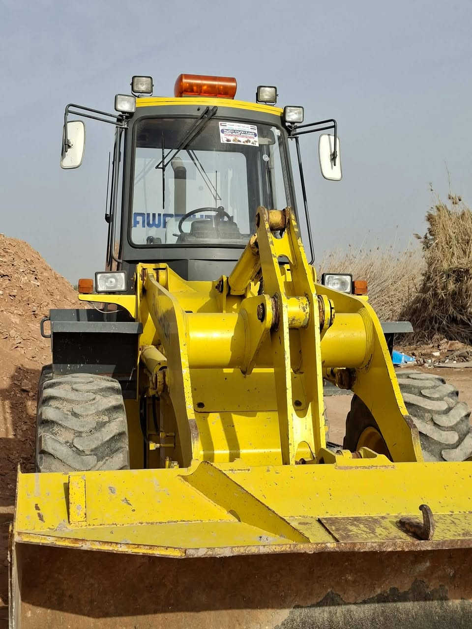 سلام عليكم شفل فوركاوه حجم 310 محرك ازوزه 4سلندر وارد يابان تخم تاير دخول جديد ساعات العمل 2000 كفاله عامه العنوان الديوانية ***********
