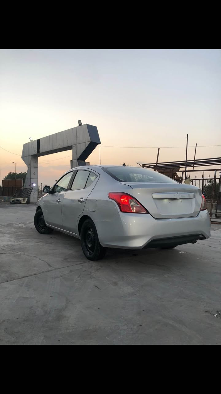 سلام عليكم 

للبيع نيسان صني هندي 
موديل 22 سنويه لل27 بسم شركه 
ممشى 139حقيقي 
بيه نواقص تكلف 150الف فقط 
للبيع او مراوس ب كي فايف من موديل 13 لحد 15
للاستفسار *********** البصرة, العراق
