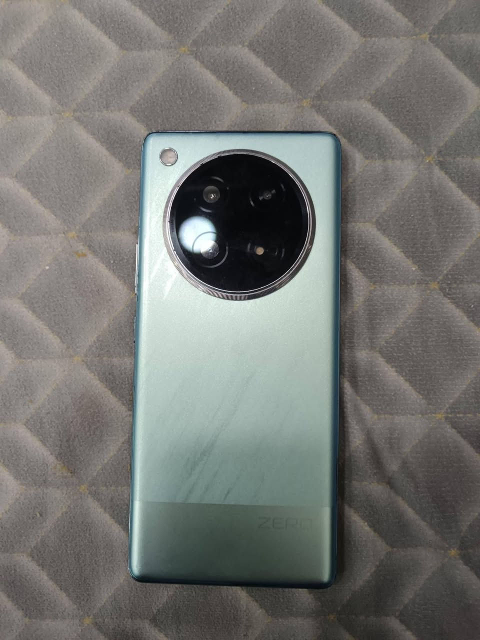 infinix Zero 40 
انفنكس زيرو 40 
مواصفات عاليه.  
. ذاكرة 💾تخزين  512
مواصفات :
. حجم بطارية🔋 5000mAh و شحن سريع 
. كاميرا 📸بدقة 108 ميكابكسل
. معالج Dimensity 8200 Ultimate⚙️
. شاشة📱بحجم 6.78 انج تردد 144Hz📲


**إذا كنت صاحب هذا الإعلان وتريد حذفه لأي سبب، رجاءا أرسل رسالة إلى الدعم الفني**