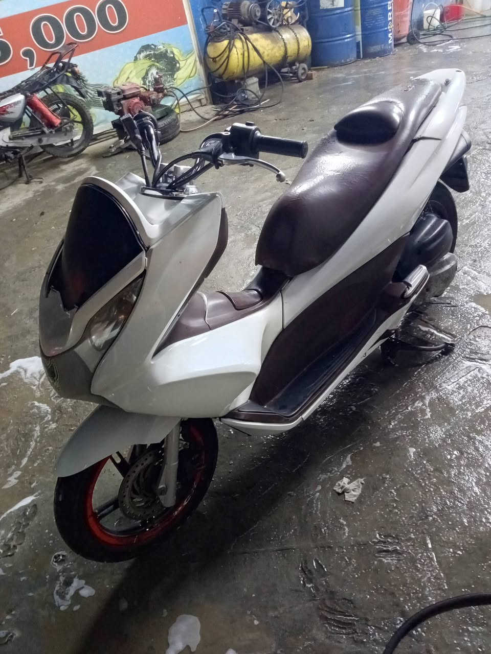 بسي اكس جيل الاول دراجه نضيفه السعر 850 
***********
