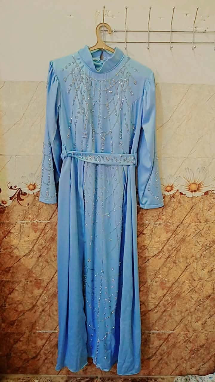 فقطان ابيض 25 قفطان زيتوني 25 بي مجال سمائي لبسه وحده حجم 38 لبس وزن 50 سعرو سمائي 30 اشتريتو 70


**إذا كنت صاحب هذا الإعلان وتريد حذفه لأي سبب، رجاءا أرسل رسالة إلى الدعم الفني**