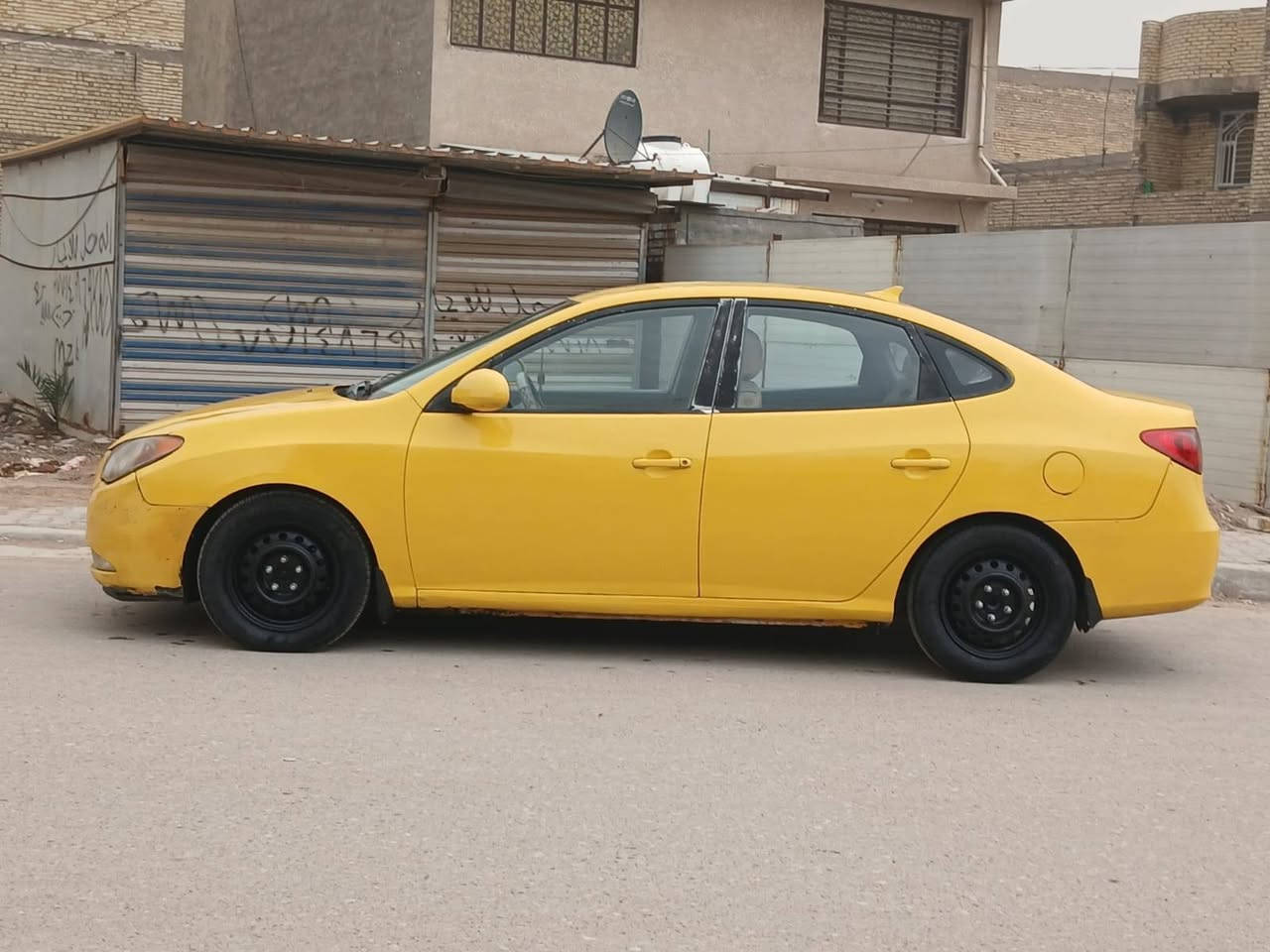 سلام عليكم الانتره 2009وارد امريكي حادث  باب الراكب بدون دواخل
رقم بغداددولي مشروع وطني سنويه مجددا  مصفره  غرامات صدر جديد 
حجم محرك 2000 مكفول من تنقيص و تبخير
تبريد شغال ثلج + تخم تاير جديد 

محرك 2000دوش  
العنوان بغداد السعر ( 90بيه مجال البسيط الشراي 
رقم هاتف ***********
