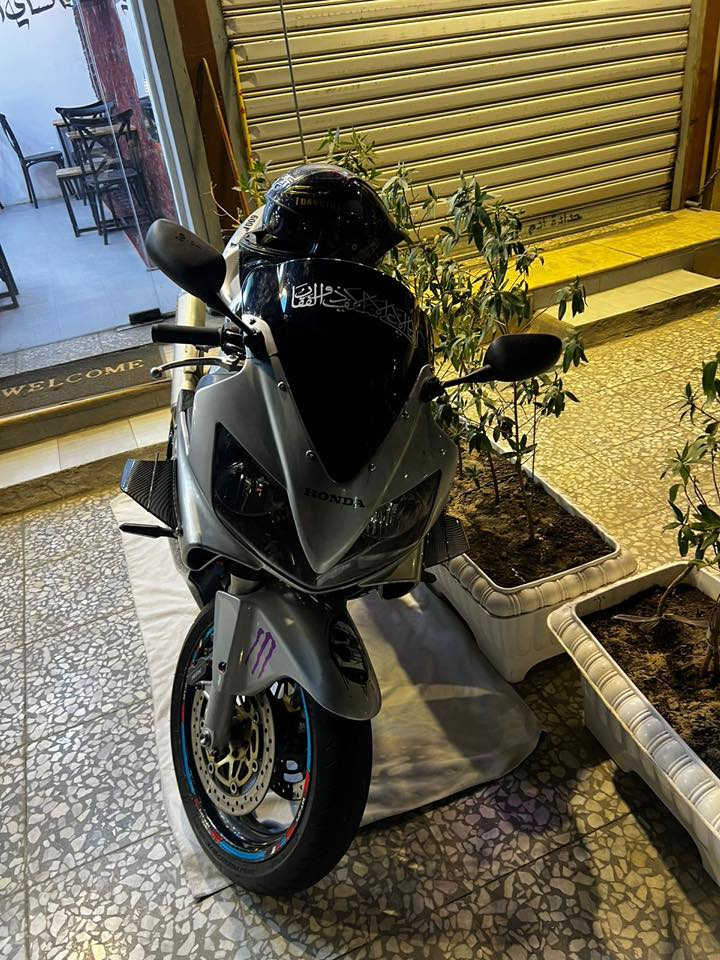 السلام عليكم رمضان كريم   شلون الشباب دراجه افوراي موديل 2004مكينه 600cc  للبيع وسعرها مناسب مكاني بغداد الحريه او حي العدل بيها ملاحضات كلش بسيطه وسهلات مكينه خير من الله جيب فيتر وفحص ***********فقط
 ‪+964 771 558 0954‬ واتساب او اتصال ما متواجد فيس  وبيجيني مارده محتاج وعارضها سعرها  المقدس 22ومجالها حك جيتك
