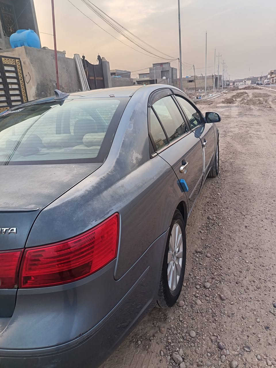 سوناتا امريكي ٢٠٠٩
مكينة ٤ سلندر ٢٤٠٠
رقم بغداد انكليزي
كير مكينة كهربائيات خير من الله 
صدر جديد
تخم تاير جديد
تبريد ثلج
تدفئة خير من الله 
وضعها احلى من الصور 
سيارة جاهزة من كلشي
السعر ١١٥ وبيها مجال بسيط 
***********
