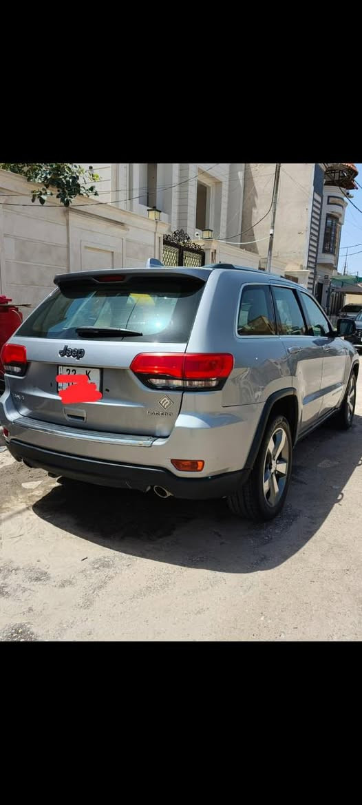 جيب لاريدو موديل ٢٠١٧ سياره خليجي حاويه (ادوات ) مواصفاته كفالة كص كفالة انتر بول هيمي  السعر 100 وبيها مجال العنوان البصرة ***********
