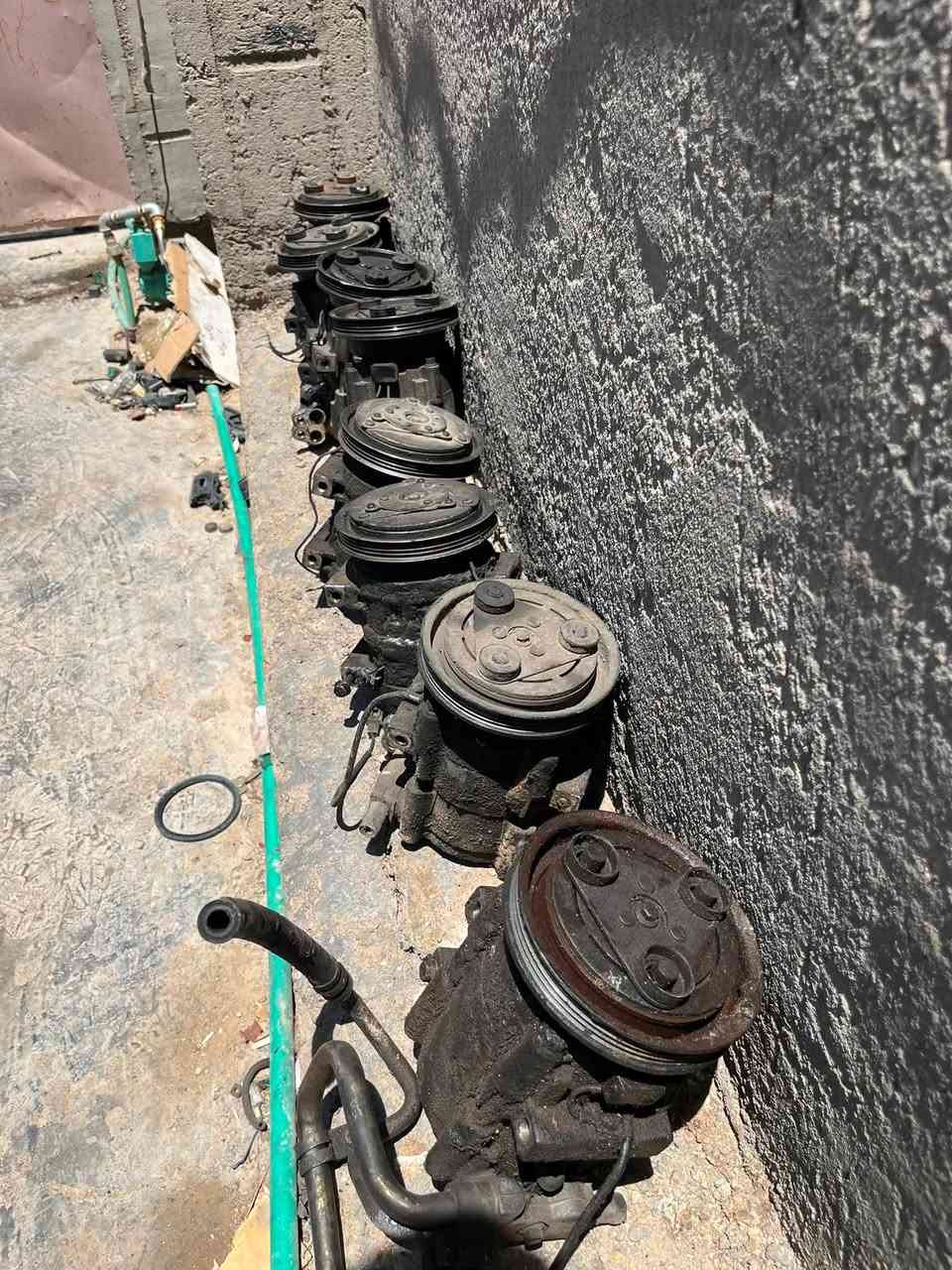 السلام عليكم كمبريسرات حاويه كيا سيفيا جمله و مفرد ويوجد توصيل لجميع المحافضات *********** اتصال 📞 
***********واستاب مراسله
