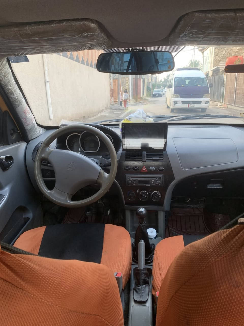 السلام عليكم عندي سيارة طيبة للبيع موديل ٢٠١٦ السيارة كامله تبريد شغال الصدر نص عمر نظيفة مابيه خياس بس بيه بنيد مبدل والمحرك بي تنقيص لتر من التبديله للتبديله يعني شي قليل السعر 38 ورقة وبيه مجال بسيط  رقم التلفون ***********
