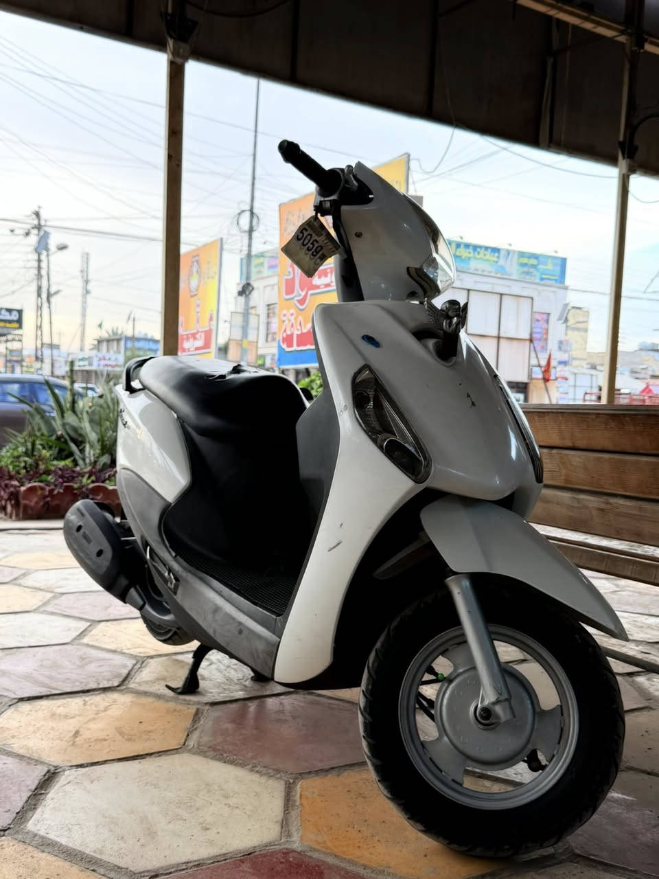 السلام عليكم داجه ماكس منغولي حديث 2015
دراجه مال رمبه صالهه شهر كفالة عامه
بغداد الحسينه مال راشديه 
سعر 1350
***********
