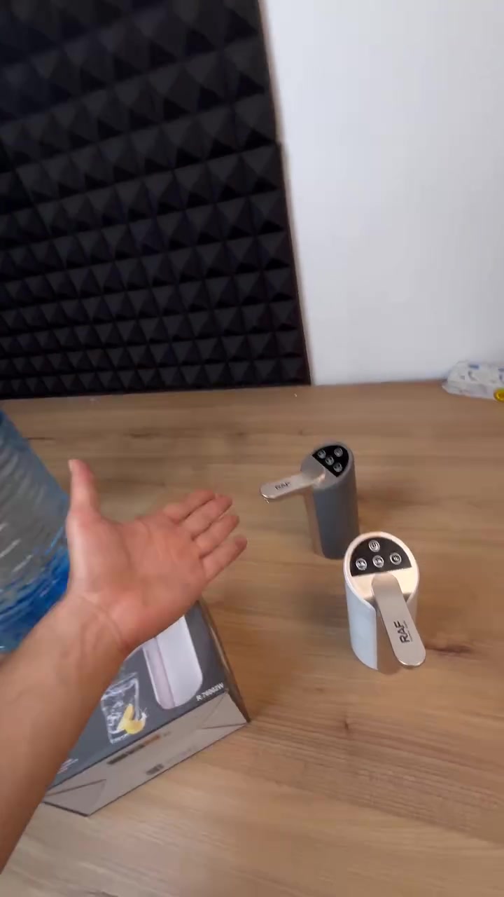 تعبتِ من شيل جالونات الماي الثقيلة كل شوية؟ 💦😫

مضخة RAF الكهربائية الذكية وصلت لتريحك تماماً! 🔥

بلمسة وحدة تحدد الكمية اللي تبيها (0.3 أو 0.5 أو 1 لتر) ✨

بطارية 1200mAh تشحنها مرة وتنسى همها لأيام طويلة 🦾

تصميم فخم بفتحة 45 درجة تمنع الطرطشة وصوتها جداً هادئ ✨

مثالية للمطبخ، المكتب، وحتى بطلعات التخييم والسفر 🏕️💎

اطلبها الحين وخلِ صب الماي أسهل وأذكى.! 👇


**إذا كنت صاحب هذا الإعلان وتريد حذفه لأي سبب، رجاءا أرسل رسالة إلى الدعم الفني**