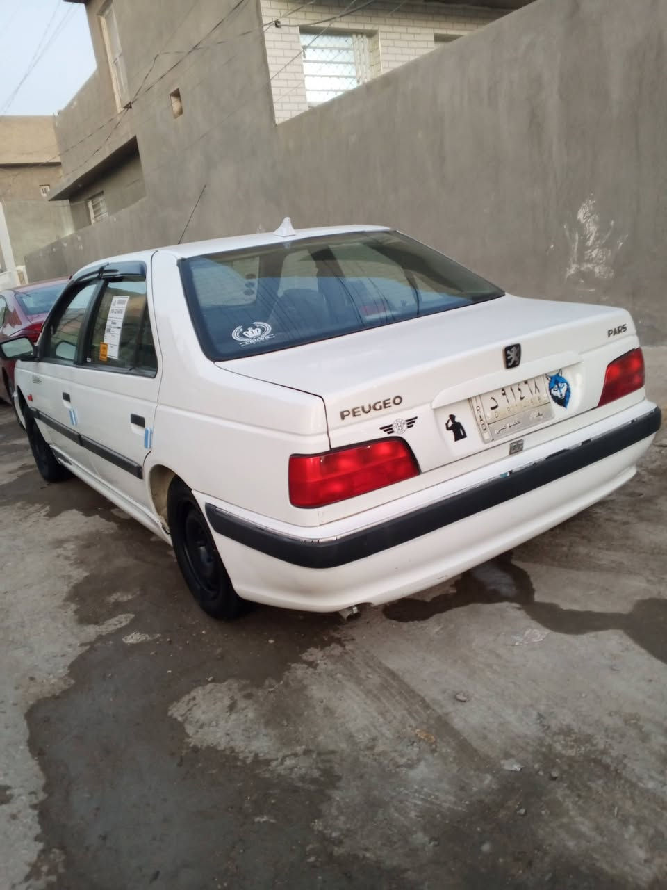 السلام عليكم بيجو بارص موديل 2011 بس الدواير مصلحات مكفول من الضربه رقم بغداد مكاني  حله رقمي ***********
