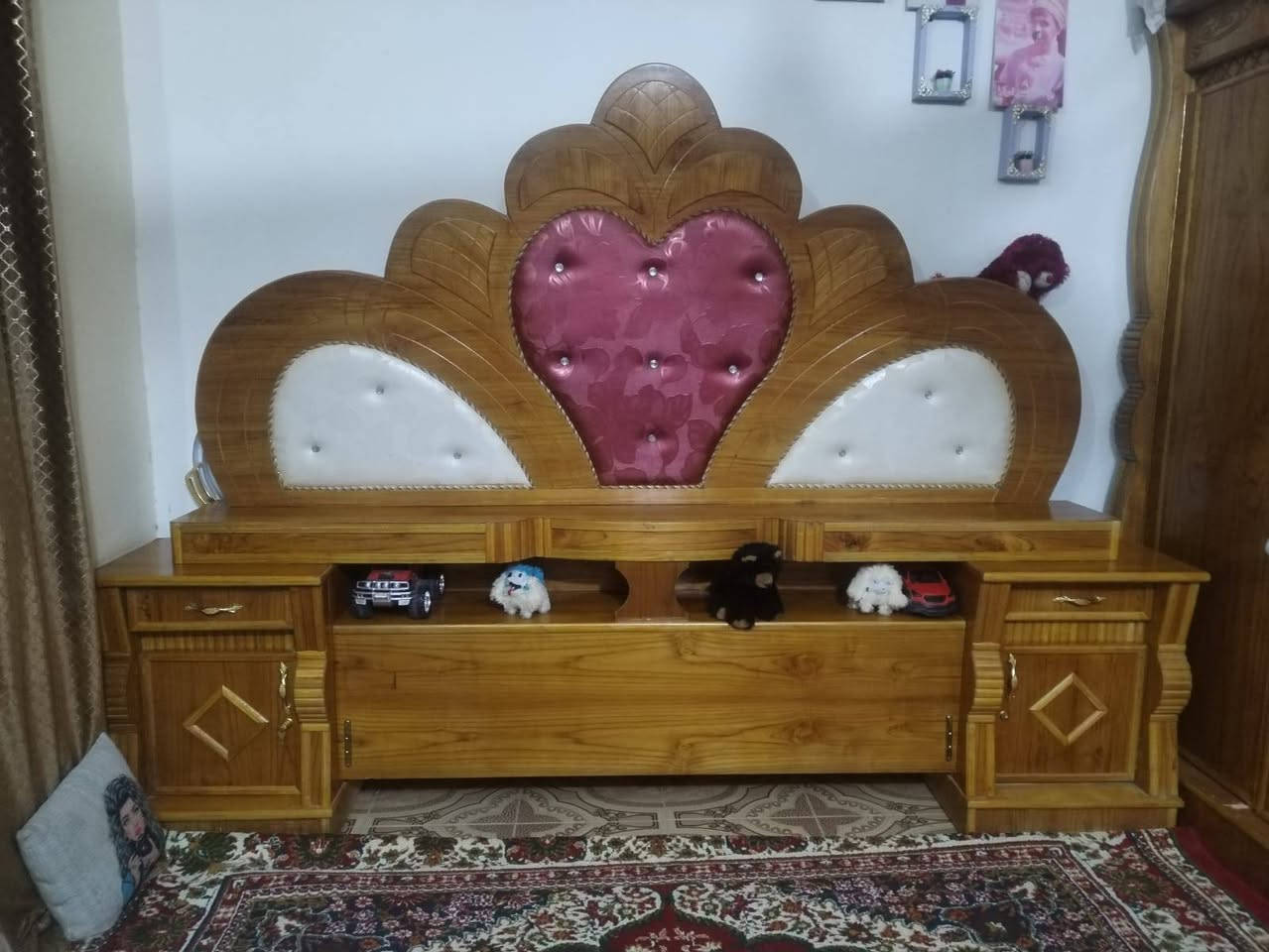 السلام عليكم
غرفة نوم اخشاب قوي 
شغل الحله
الغرفة نضيفة ومستخدمه فتره قليلة
كاملة مع كل الملحقات
للاستفسار
***********
متواجد على الوتساب عمارة, ميسان
