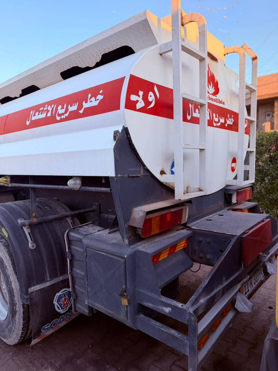 السلام عليكم
سكانيه بومه 2003
رقم بغداد انكليزي بسمي
طوناج جي بي اس جديد
حموله 10الف لتر
عمليه كامله دفع سحب عداد
سياره جديده بمعنه الكلمه
سعر 265وبيهه مجال
مكان بغداد مدينه الصدر
***********
