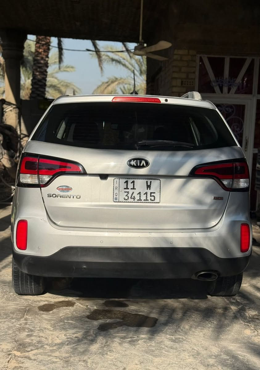 سورنتو 2014
6سلندر 3300
مواصفات عاديه
حادث موضح مال طرف البنيد مال امريكا 
وبالعراق جاملغ خلفي 
والسونار مرفق بالصور 
ماشيه 155الف
هي 5راكب اني سويته 7
السعر 155وبيها مجال 
الرقم *********** 
العنوان بابل المسيب
