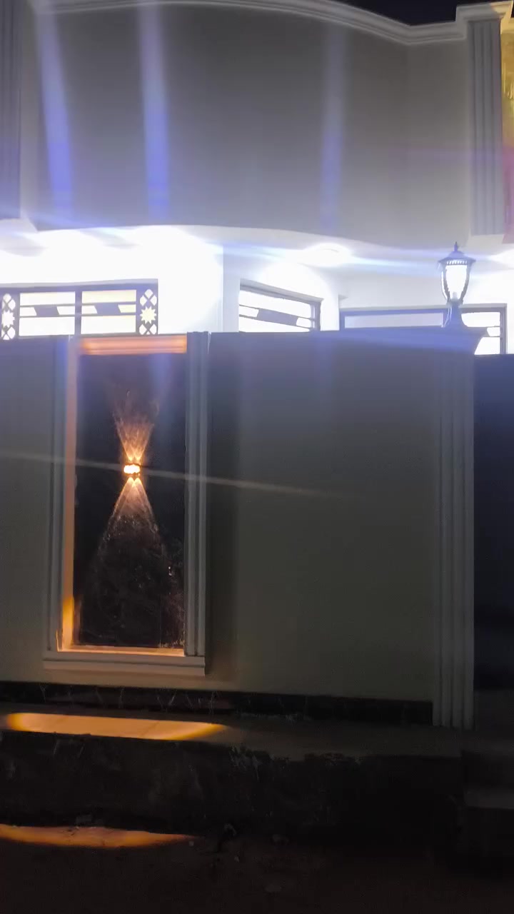 السلام عليكم دار 100متر خلف جامعة كربلاء بناء حديث سند 25السعر 70وبيه مجال بناء طابوق جمهوري الاستفسار الاتصال على الرقم ***********
