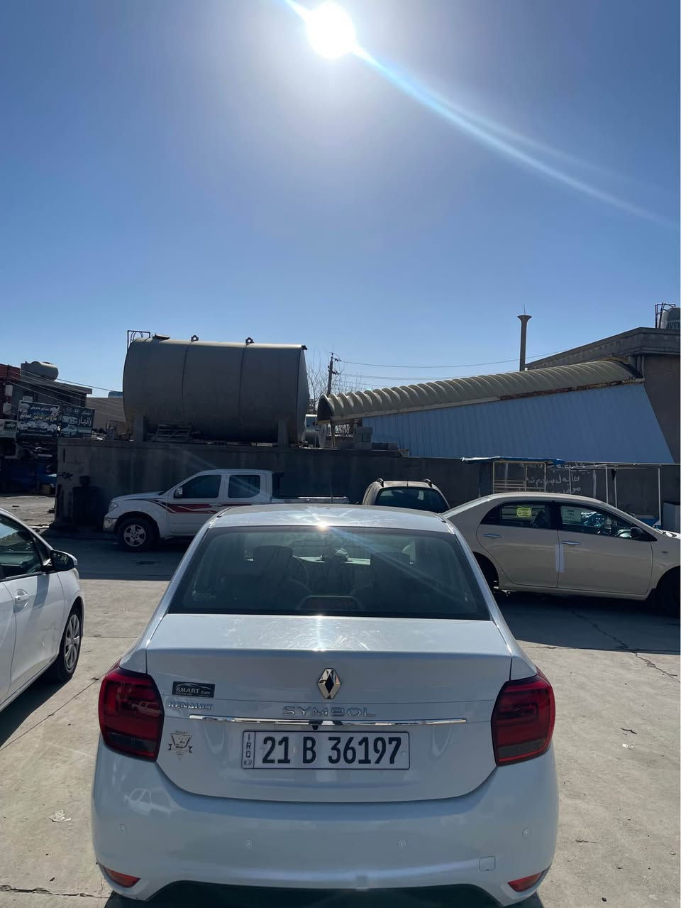 ڕینۆ سیمبۆل ٢٠٢٠
بۆیاخی نییە 
سەنەوی تازەیە تا ٢٠٣١
گێڕومەکینە بەشەرت
١٤٠هەزار ڕۆشتووە
سەیارەکە زۆر تازە و جوان ماوەتەوە
سعر:٨٨
***********
*********** السليمانية, العراق
