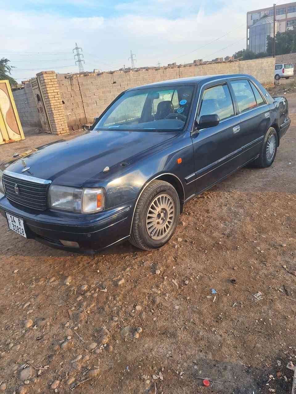 السلام عليكم
سياره راس الثور تكم

كصة قماره فقط والباقي كفاله جميع الاصوليات

سنويه لل ٢٨ رقم انجليزي باسمي ثاني يوم المداور كير ومحرك كفاله محرك 2500 في في تي ترايك تفر العراق مرتين

مديل ٢٠٠٠

السعر 70 وبيها مجال للشراي

الاتصال ***********
